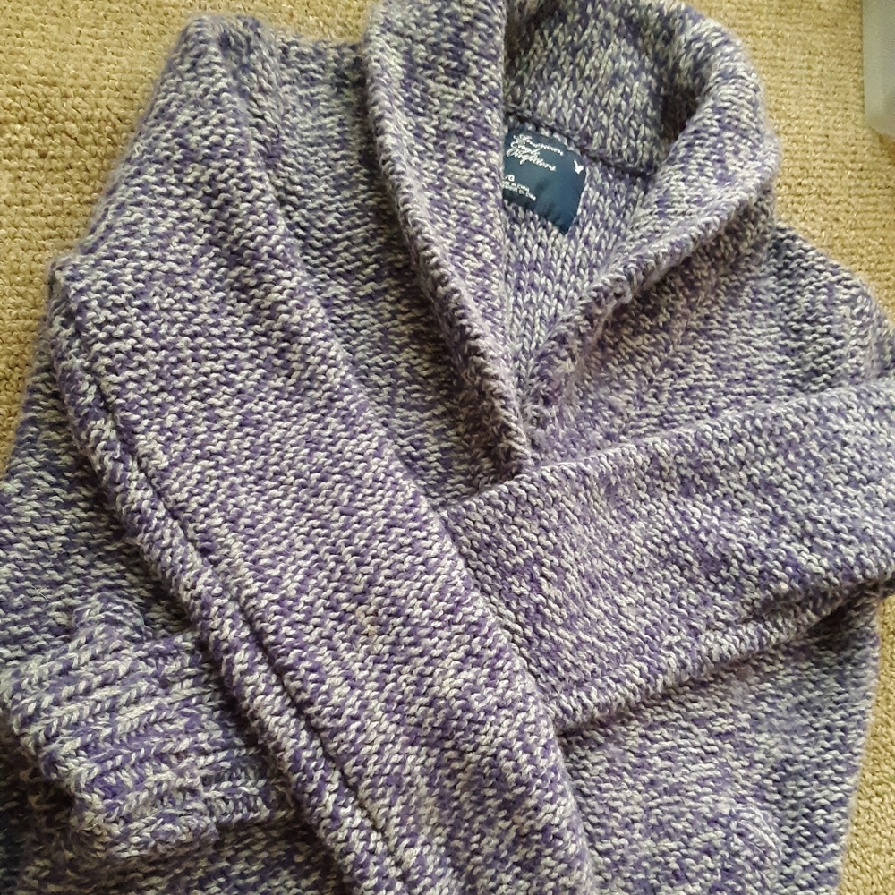 Women's sweater